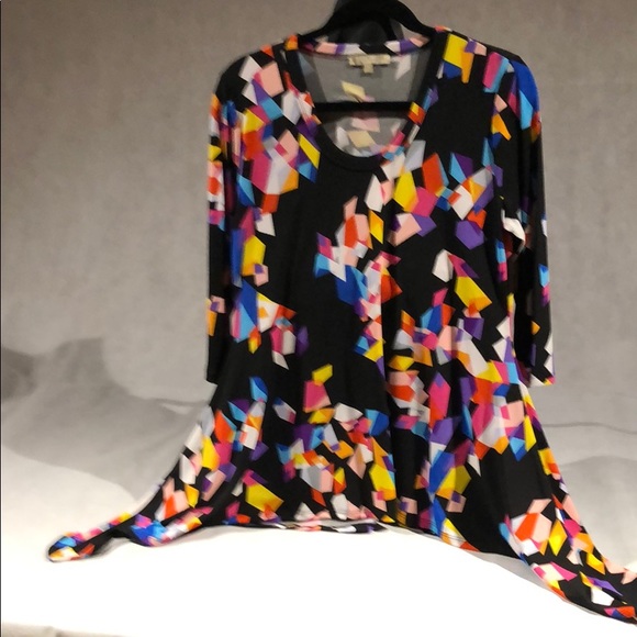 Colorful tunic - Picture 1 of 3